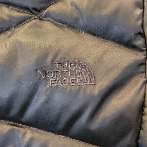 The North Face Women's Black Puffer Jacket Size M - Picture 9 of 14